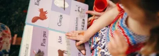 Sprachentwicklung bei Autismus: Lernen mit visuellen Hilfsmitteln